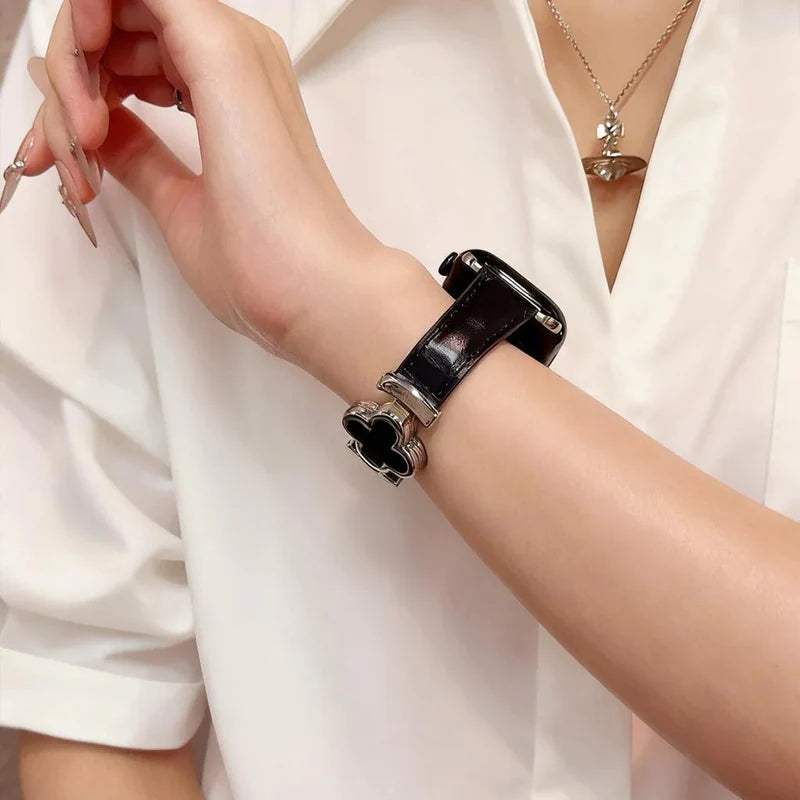 Bracelet en cuir à trèfle